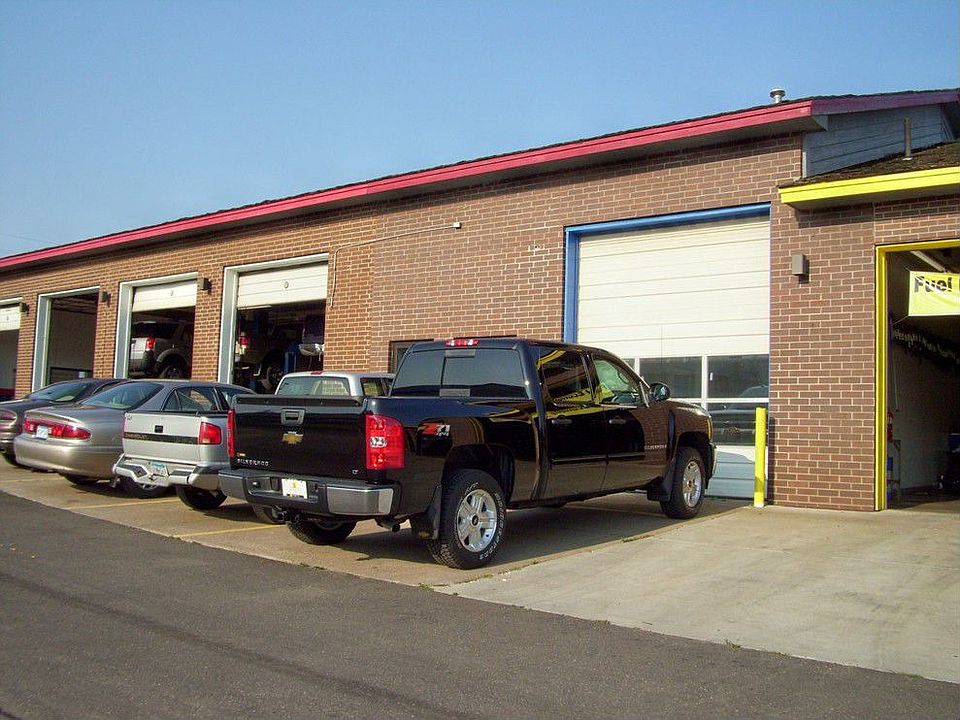 1st image of 1079 W Broadway Ave