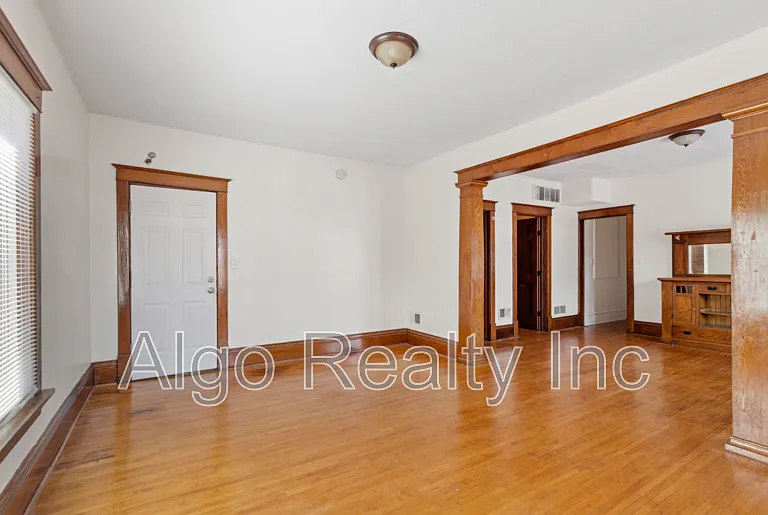 3200 Bloomington Ave #1 — Photo 2