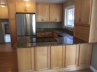 1275 E 29th Pl, Eugene, OR 97403