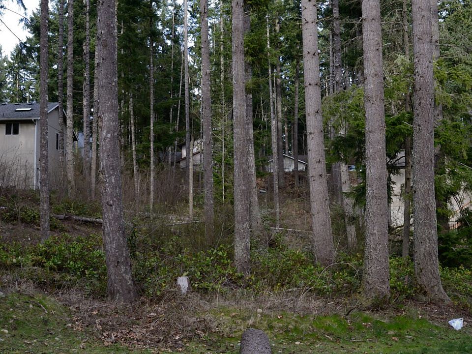 1st image of 18017 Upland Dr SE