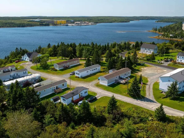 2 Smith Ln, Halifax, NS B0J 3B0