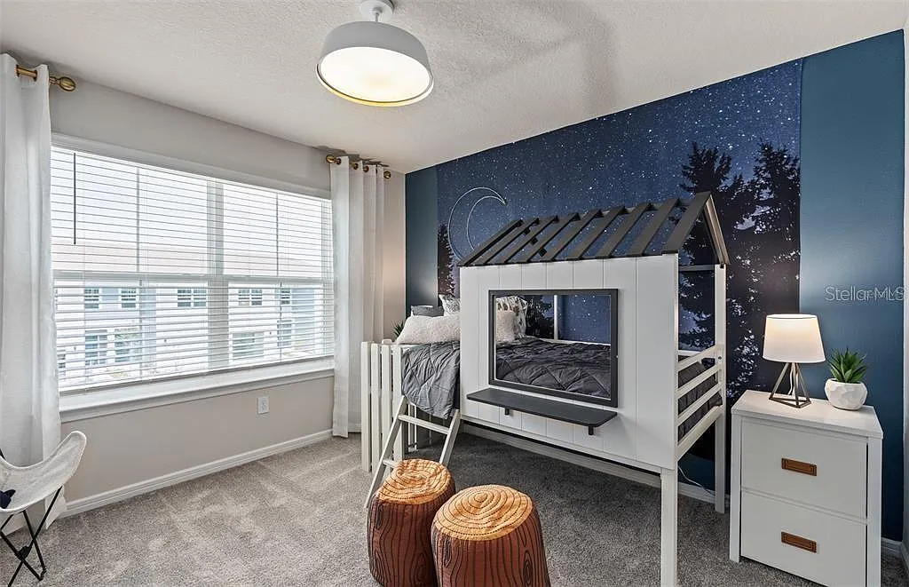 3 bed, 2.5 bath, 1736 sqft, $2,350 — Photo 3