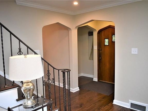 3rd image of 1140 Firwood Dr