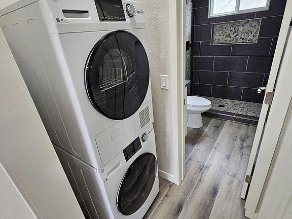 5th image of 4148 Van Dyke Ave APT 6