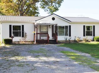 505 Maple St, Angola, IN 46703