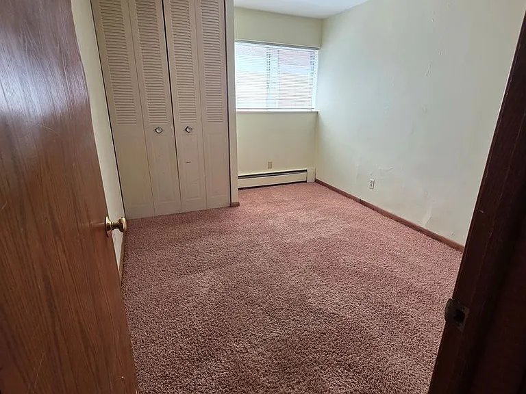 College Park — Photo 35
