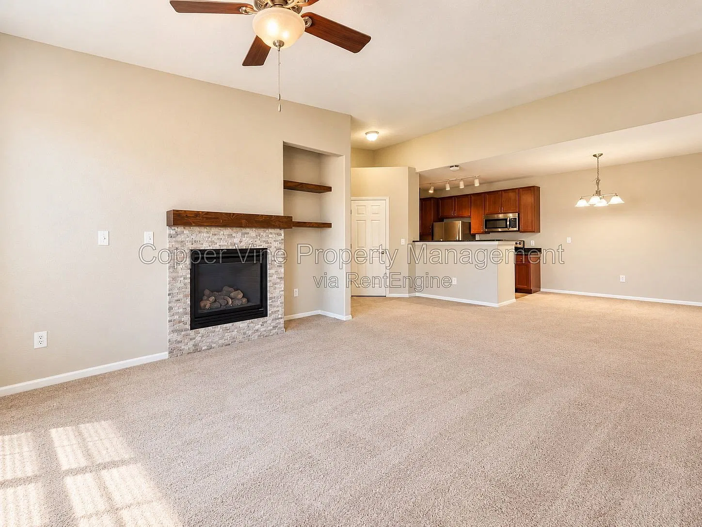 2 bed, 2.0 bath, 1156 sqft, $1,905 — Photo 2
