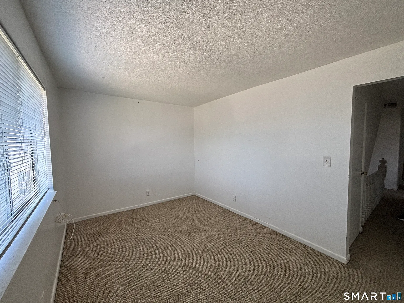 1 bed, 1.0 bath, 3374 sqft, $1,700 — Photo 3