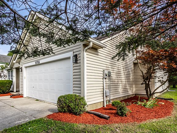 2nd image of 10706 Creekside Woods Dr