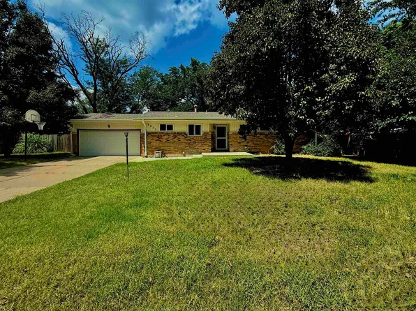 9620 W Tee Ln, Wichita, KS 67212