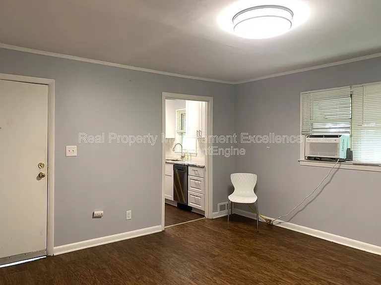 1136 Gorman St #C — Photo 8
