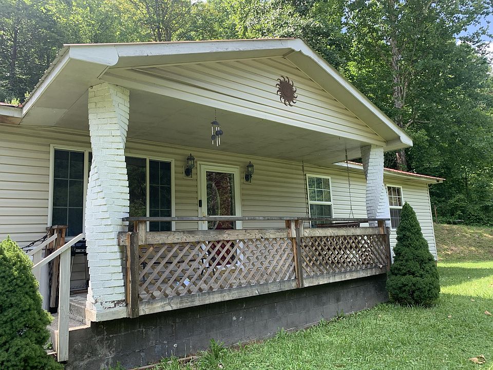 2451 Highway 582, Pine Top, KY 41843 Zillow