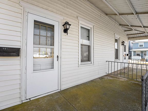 2nd image of 1061 West Ave