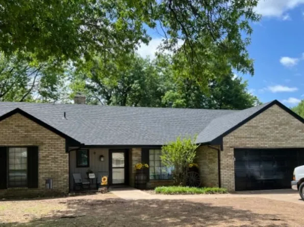 2514 Bluestem Rd, Ponca City, OK 74604