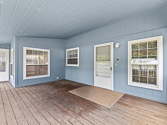 5th image of 69664 McFarland Rd