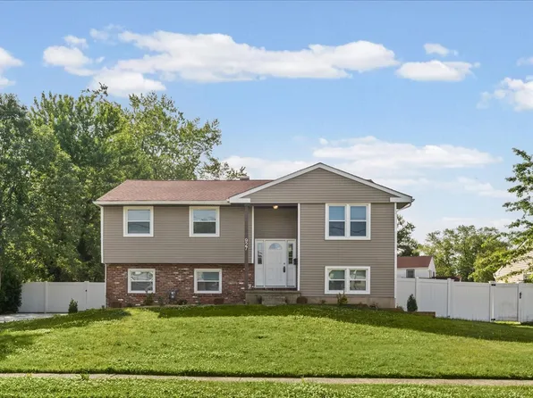 927 Edgemoor Rd, Cherry Hill, NJ 08034