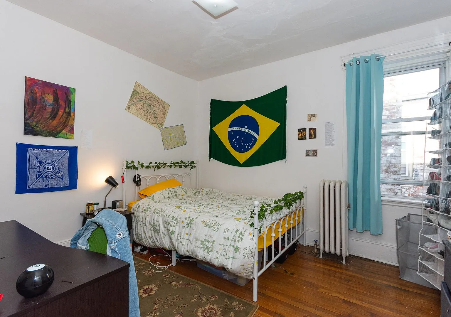 Newly Renovated Two Bedroom, Must See, Great Packard's Corner Location — Photo 2