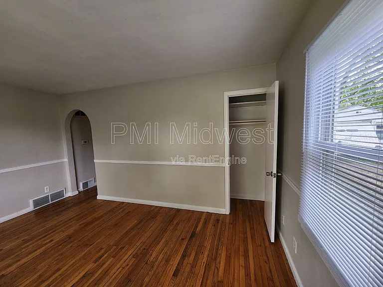 354 S Biltmore Ave — Photo 4