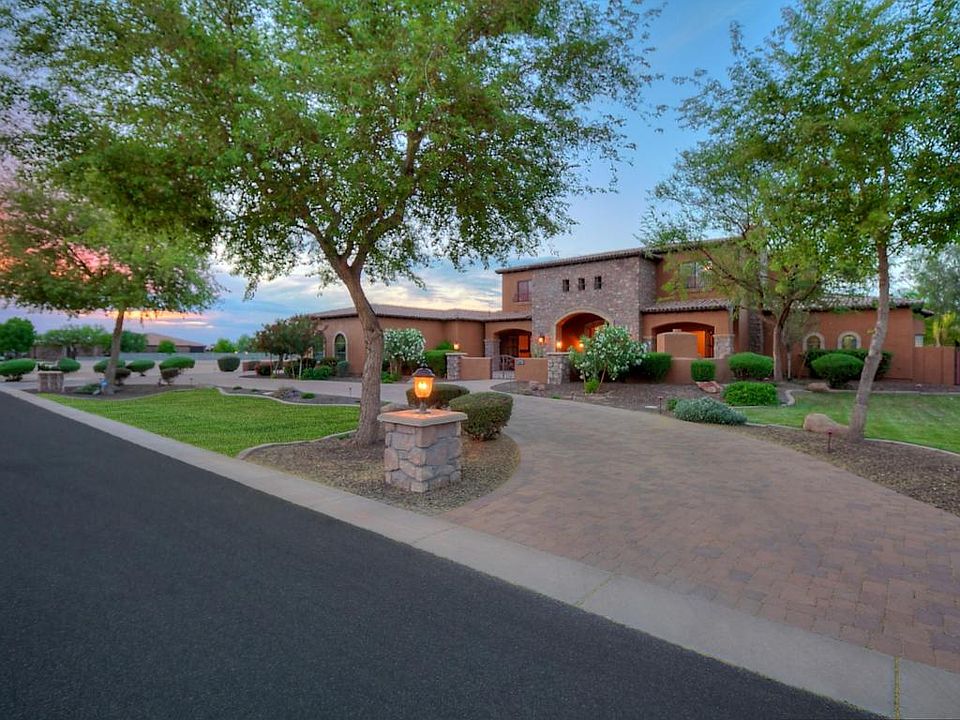 1st image of 2084 E Avenida Del Valle Ct