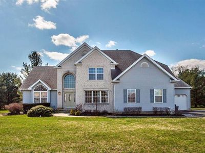 102 Windswept Ln, Freehold, NJ, 07728
