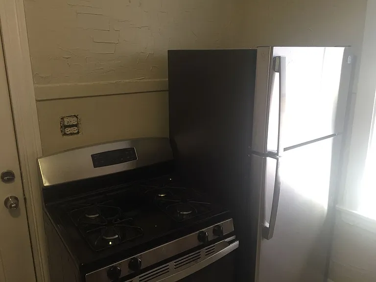 6201 W Wabansia Ave — Photo 15