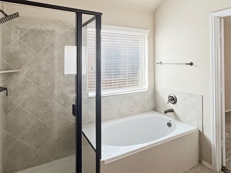 8440 Gentian Dr — Photo 12