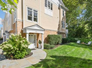 69 Riverdale Ave UNIT 301, Greenwich, CT 06831