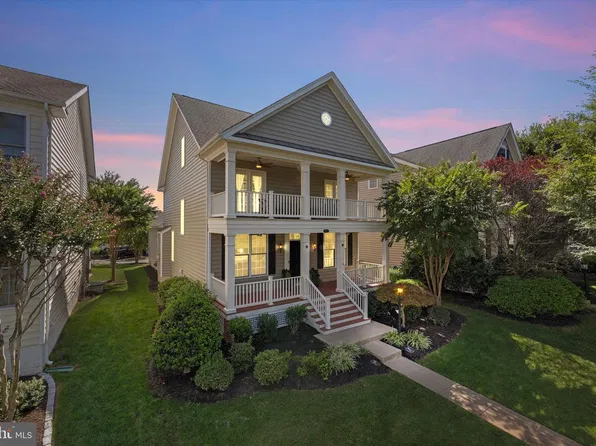 15553 Admiral Baker Cir, Haymarket, VA 20169