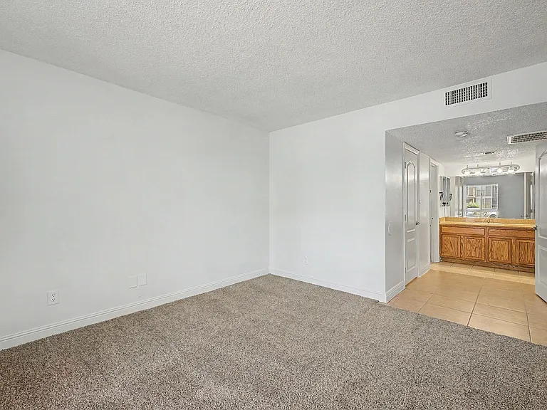 1515 E Reno Ave #A103 — Photo 18