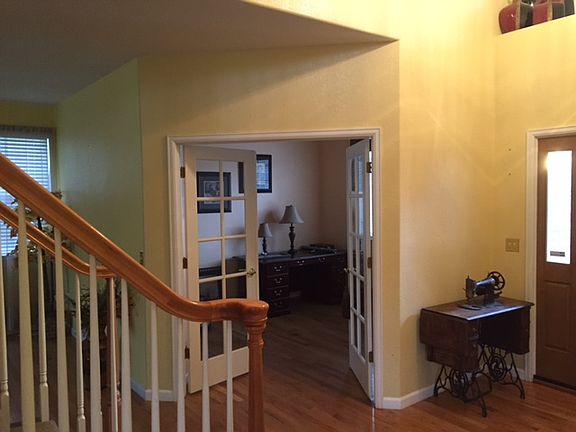5th image of 15033 E Maplewood Dr