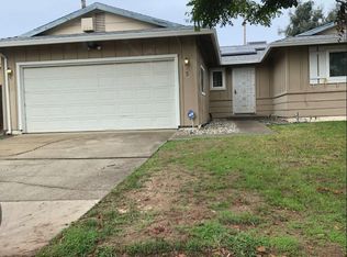 5 Saint Marie Cir, Sacramento, CA 95823