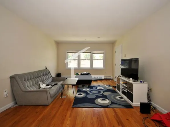 48 Kent St, Brookline, MA