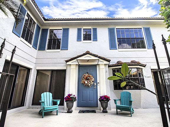 3rd image of 386 Prestwick Circle #3