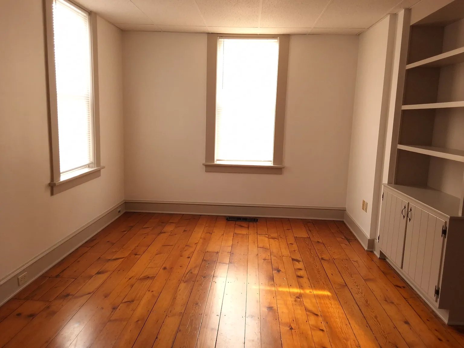 3139 E. Lincoln Highway, Paradise — Photo 3