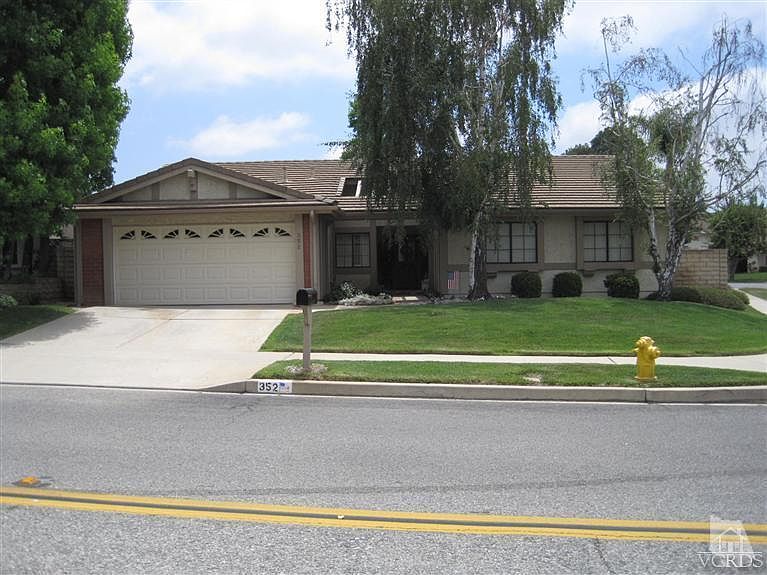 1st image of 352 Oak Hills Dr