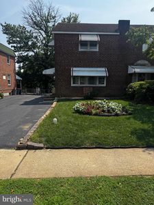 336 Holland St, Crum Lynne, PA, 19022