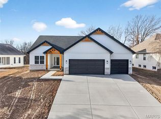 10643 Village Dr W, Foristell, MO