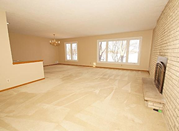 3rd image of 4527 Heritage Hills Cir
