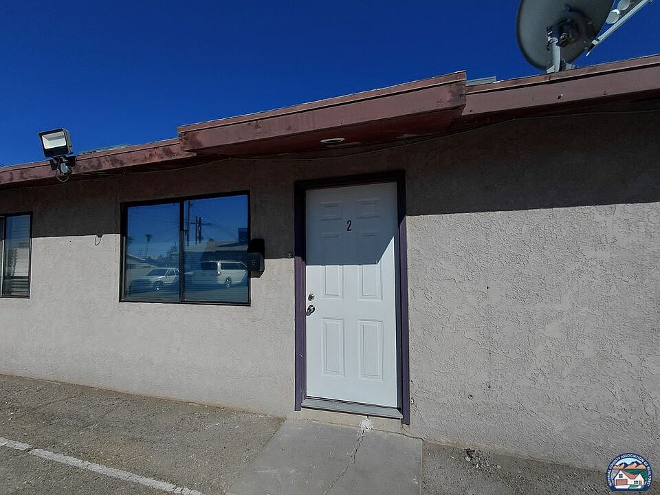 1st image of 644 W Commercial Ave APT 2