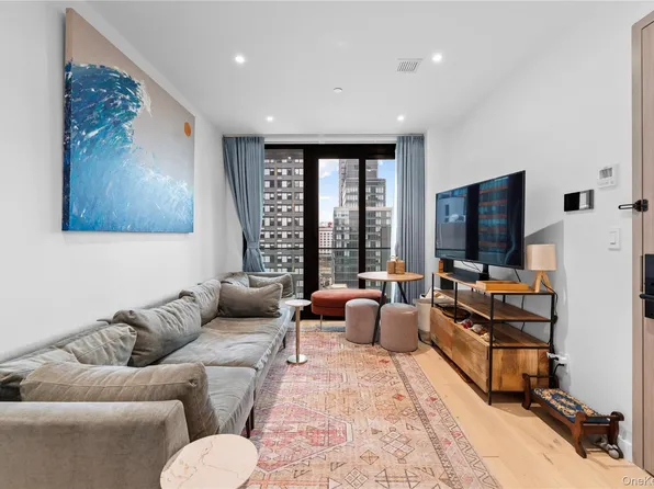 4262 Hunter Street #11A, Long Island City, NY 11101