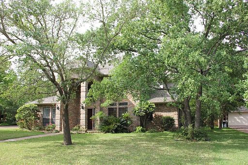 3rd image of 3006 Cochise Ct