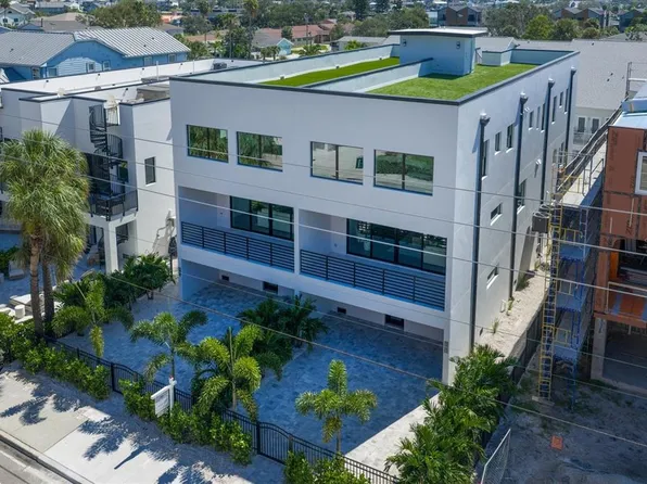 2205 Gulf Blvd #A, Indian Rocks Beach, FL 33785