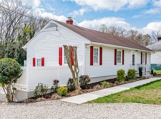 3825 W 100th Rd, Chester, VA 23831