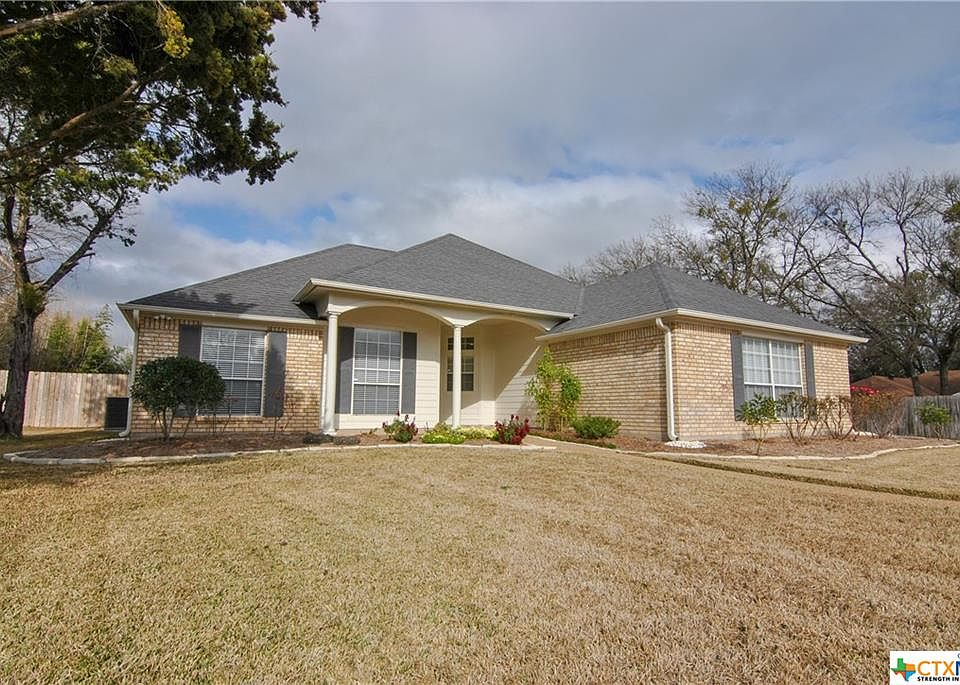 1st image of 10710 Weatherford Dr