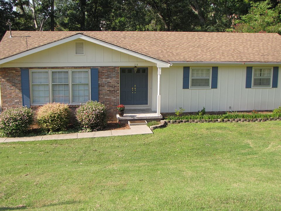 1st image of 214 Pinecrest Dr
