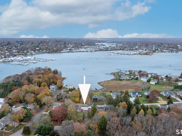 105 Old North Road, Stonington, CT 06355