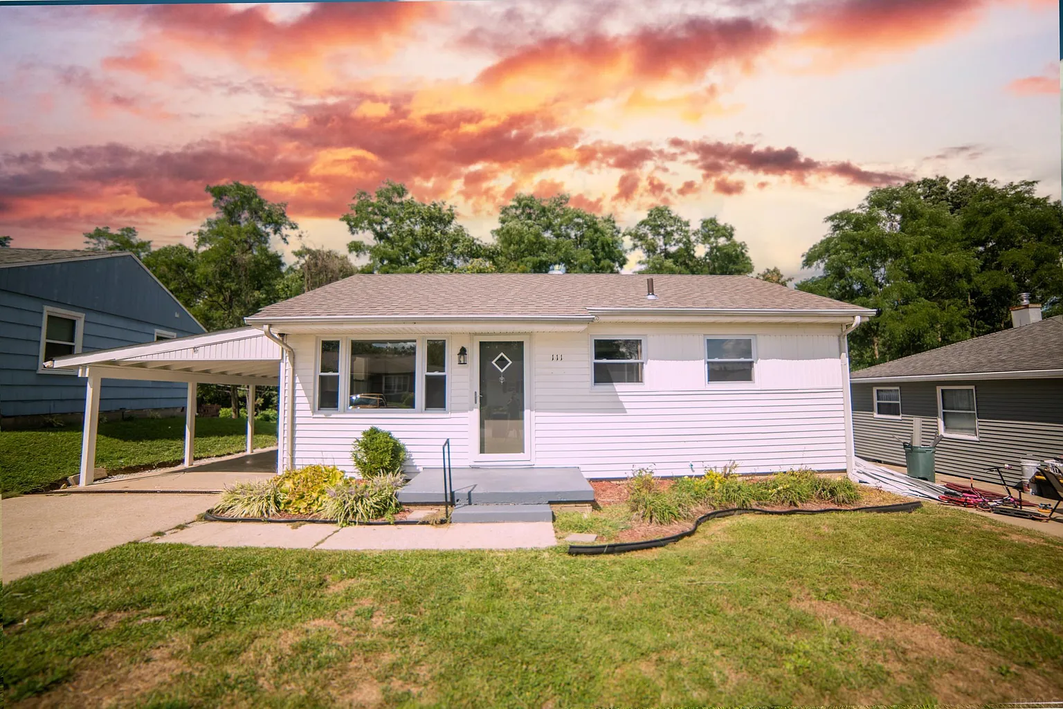 111 Forest Park Dr photo 1