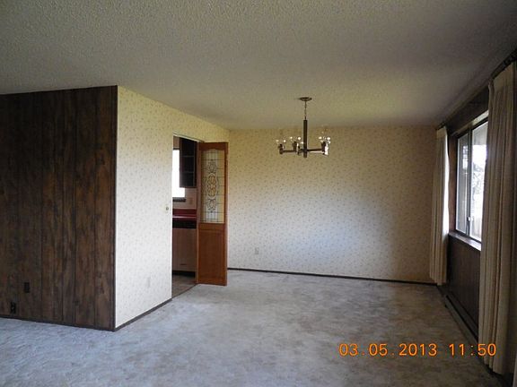 5th image of 1316 W 10th St
