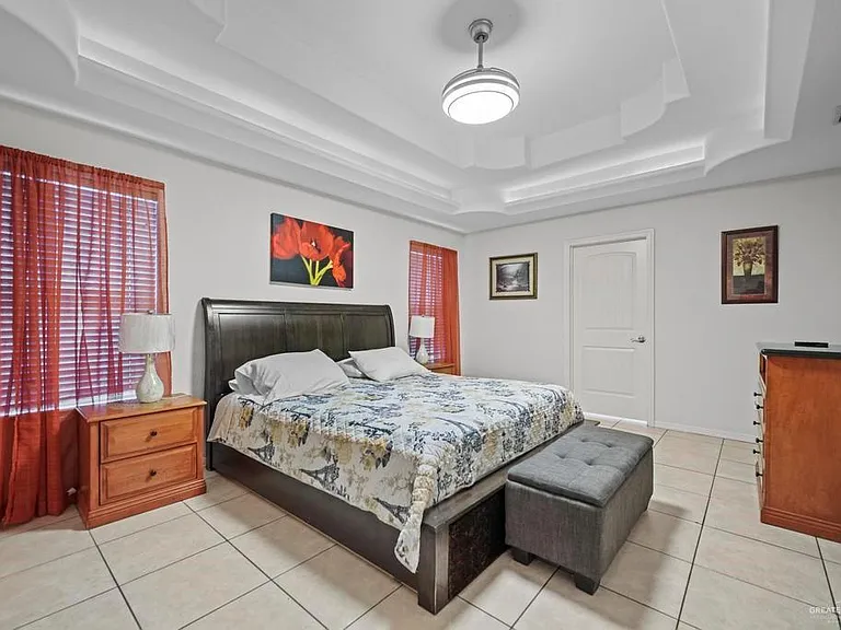 701 E Arapaho Ave — Photo 10