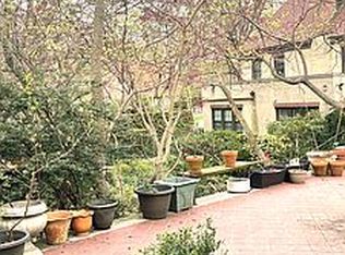 167 Greenway Cir N #1, Forest Hills, NY 11375